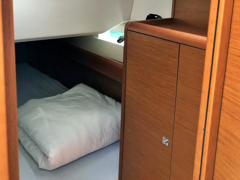 Book yachts online - sailboat - Sun Odyssey 389 - Freddie - rent