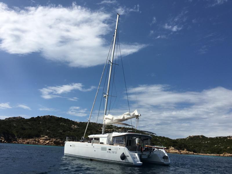 Book yachts online - catamaran - Lagoon 450 - Le.One. - rent