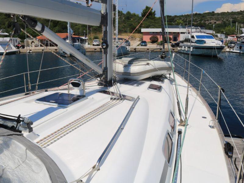 Book yachts online - sailboat - Bavaria 46 Cruiser Veritas edition - veseo - rent