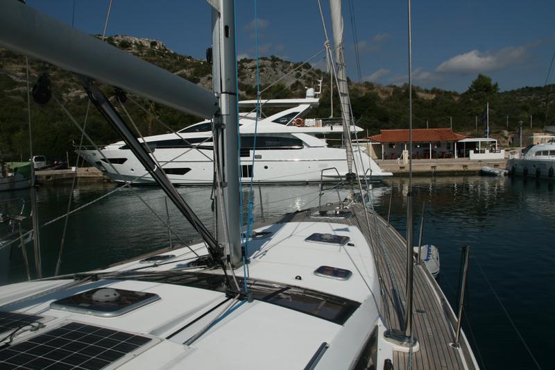 Book yachts online - sailboat - Jeanneau 53 (4cab) - Trinity - rent