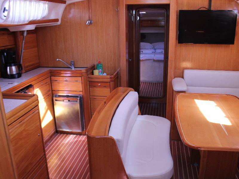 Book yachts online - sailboat - Bavaria 46 Cruiser Veritas edition - mirna - rent