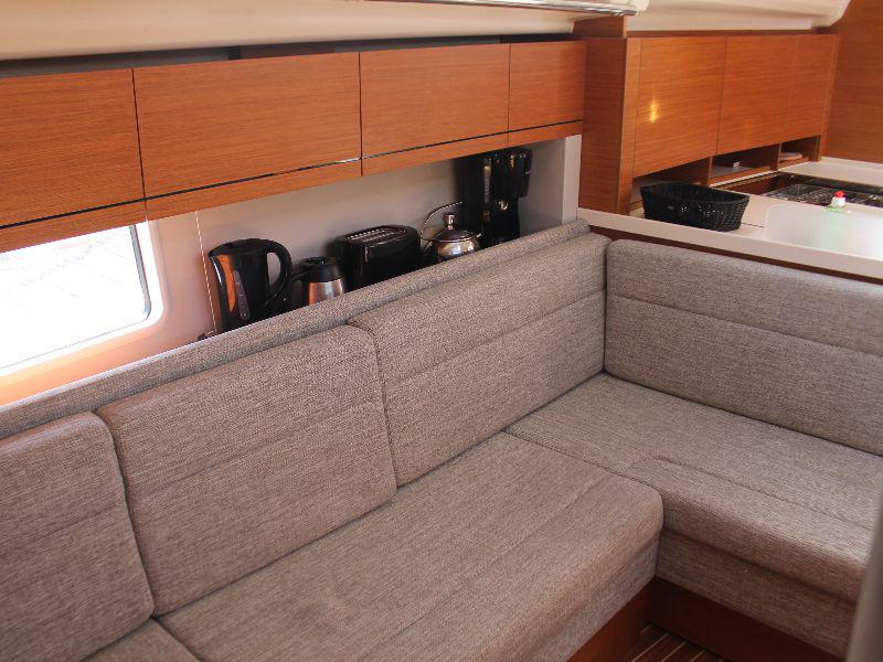 Book yachts online - sailboat - Hanse 418 - Laysan - rent