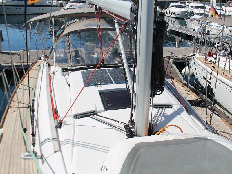Book yachts online - sailboat - Sun Odyssey 379 (3cab) - Talea - rent
