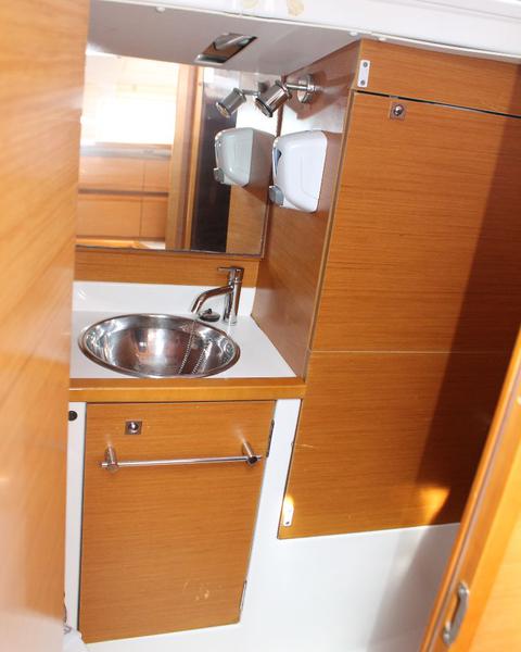 Book yachts online - sailboat - Sun Odyssey 379 (3cab) - Talea - rent