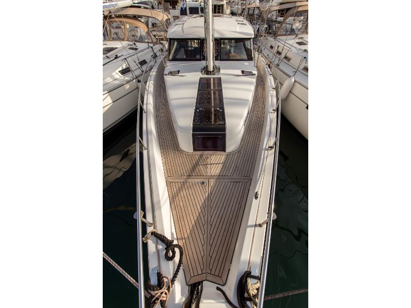 Book yachts online - sailboat - Moody DS 45 - Smiling Day - rent