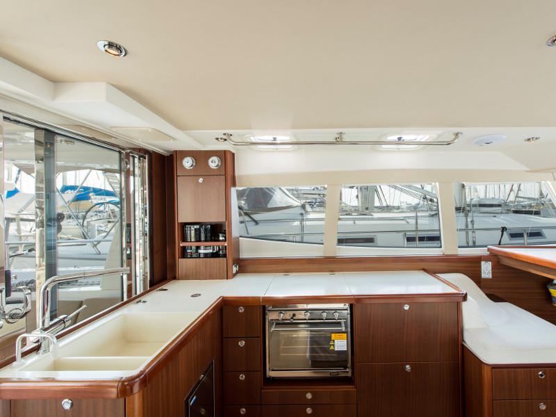 Book yachts online - sailboat - Moody DS 45 - Smiling Day - rent