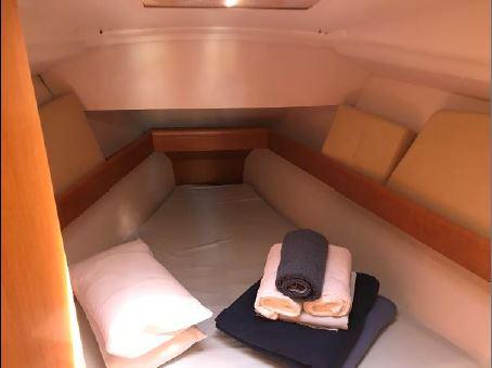 Book yachts online - sailboat - Sun Odyssey 36i - Mia - rent