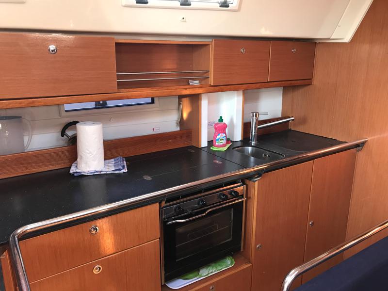 Book yachts online - sailboat - Bavaria 45 Cruiser - Libra I - rent