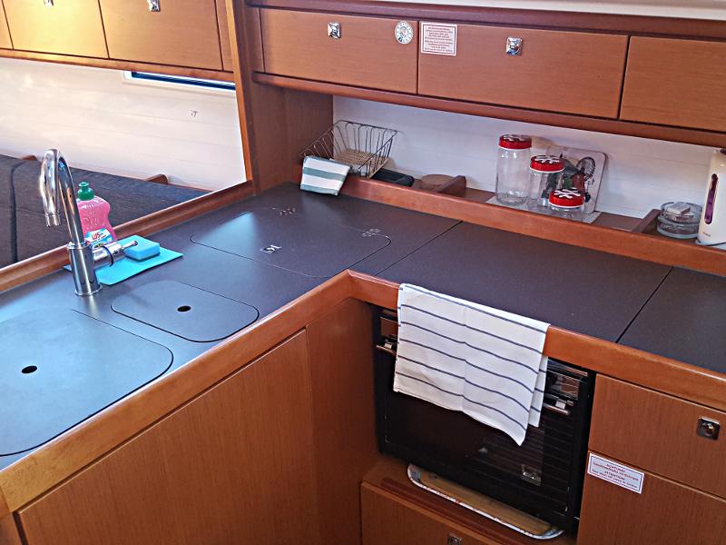 Book yachts online - sailboat - Bavaria Cruiser 37 - Maci - rent