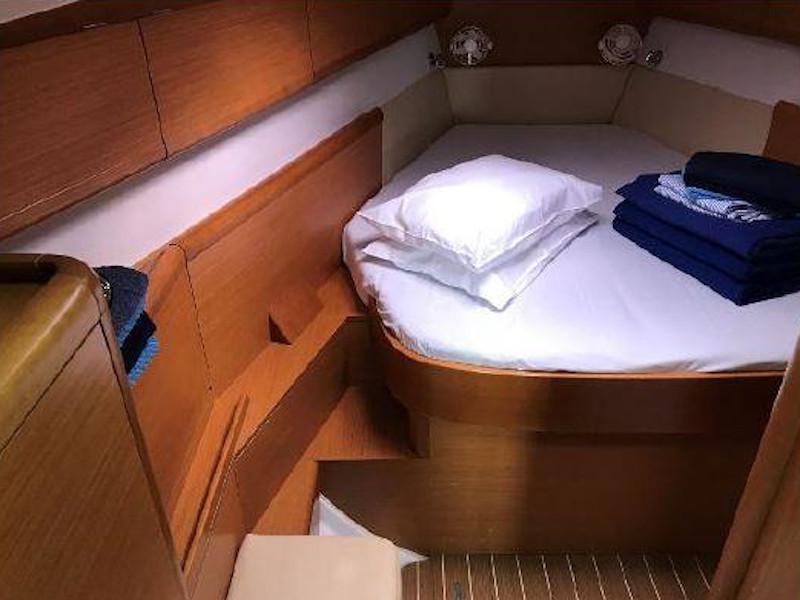 Book yachts online - sailboat - Jeanneau SO 44i - Emmerton - rent