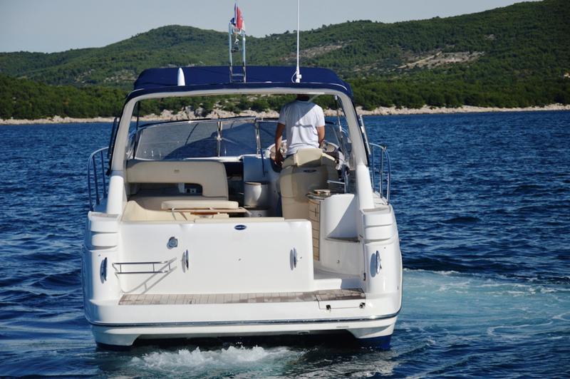 Book yachts online - motorboat - Sessa C35 - 1116 VD - rent