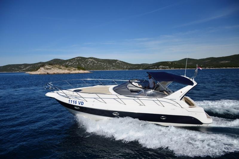 Book yachts online - motorboat - Sessa C35 - 1116 VD - rent