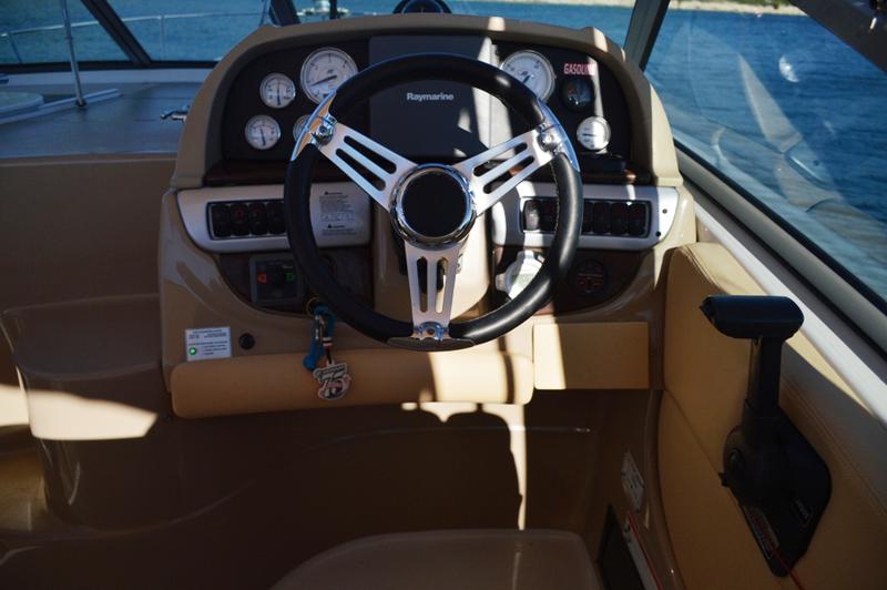 Book yachts online - motorboat - Four Winns 278 Vista White - 985 VD - WHITE - rent
