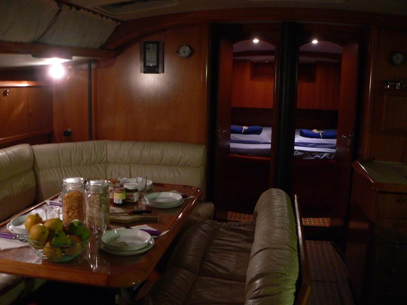 Book yachts online - sailboat - Sun Odyssey 52.2 - ATLANTIS - rent