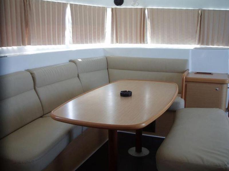 Book yachts online - catamaran - Lagoon 420 - Sofia VI - rent