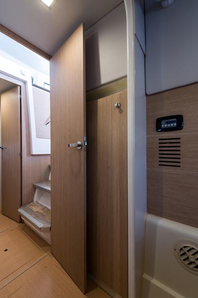 Book yachts online - catamaran - Bali 4.0 - Vallejo  - A/C &amp; Generator - rent