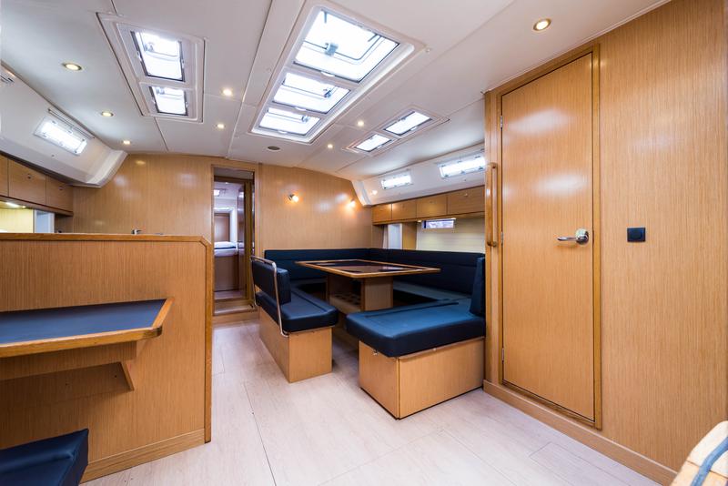 Book yachts online - sailboat - Bavaria Cruiser 50 - Altair - Bow &amp; Solar - rent