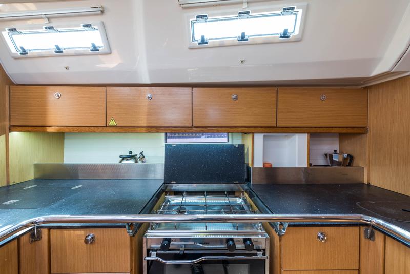Book yachts online - sailboat - Bavaria Cruiser 50 - Altair - Bow &amp; Solar - rent