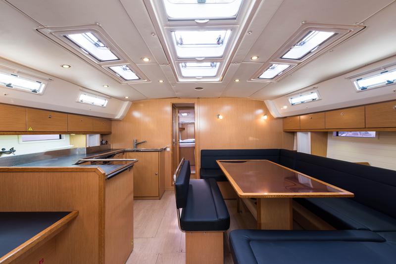 Book yachts online - sailboat - Bavaria Cruiser 50 - Altair - Bow &amp; Solar - rent