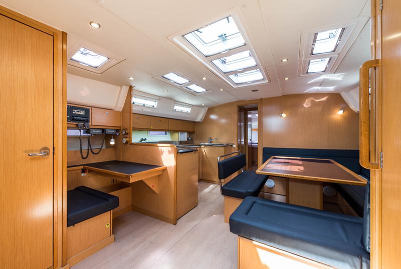 Book yachts online - sailboat - Bavaria Cruiser 50 - Altair - Bow &amp; Solar - rent