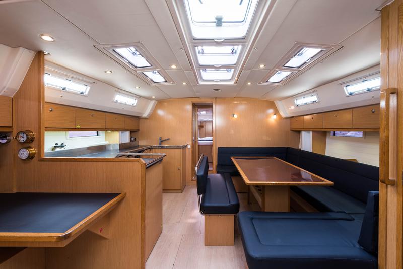 Book yachts online - sailboat - Bavaria Cruiser 50 - Altair - Bow &amp; Solar - rent