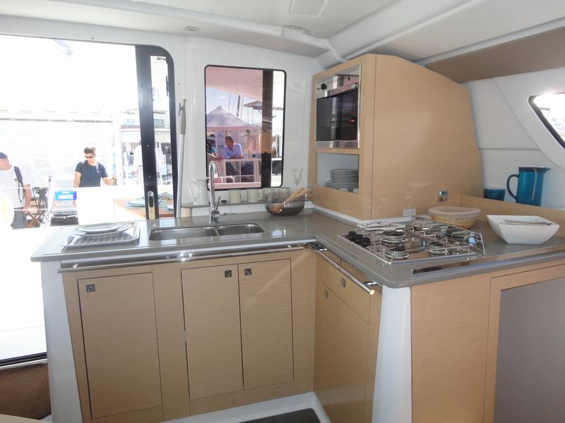 Book yachts online - catamaran - Lipari 41 (4 dbl, 2sgl) - Marisol - rent