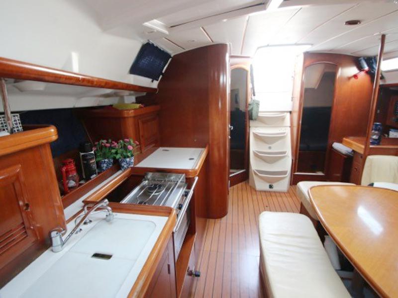 Book yachts online - sailboat - Oceanis 393 - C'alma - rent
