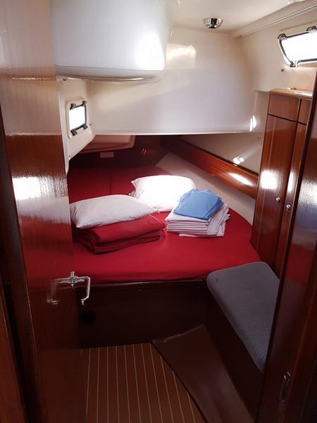 Book yachts online - sailboat - Bavaria 44 - Antares - rent