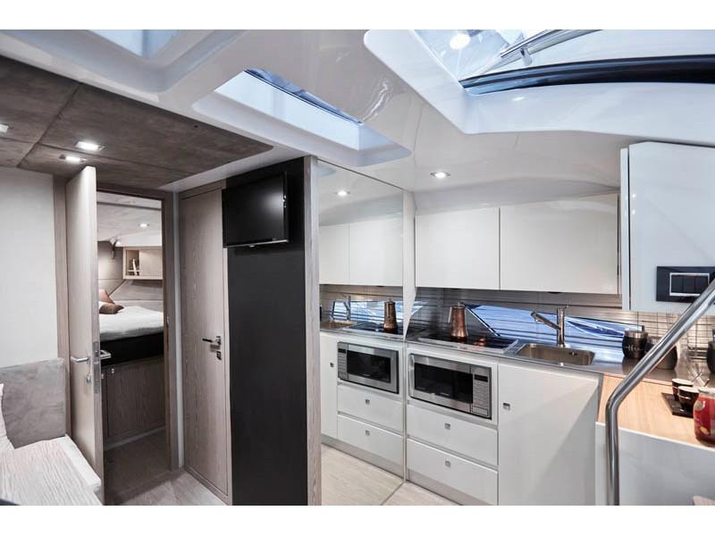 Book yachts online - motorboat - Sessa C38 - Wiki II - rent