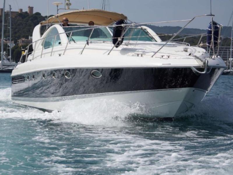 Book yachts online - motorboat - Targa 48 - Miss Georgia - rent