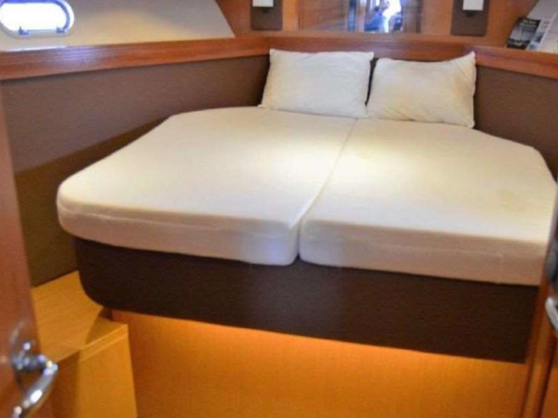 Book yachts online - motorboat - Bavaria Sport 43 HT - Leame - rent