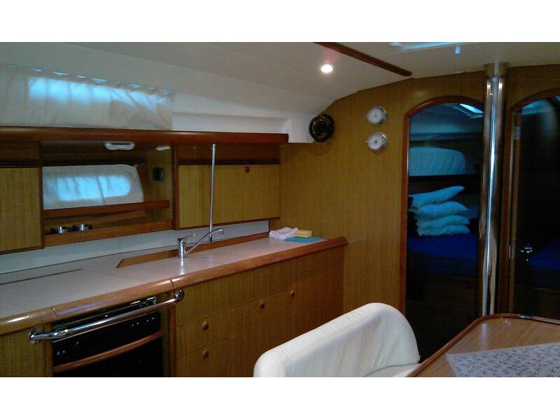 Book yachts online - sailboat - Sun Odyssey 45 - Vega (former Nena) - rent