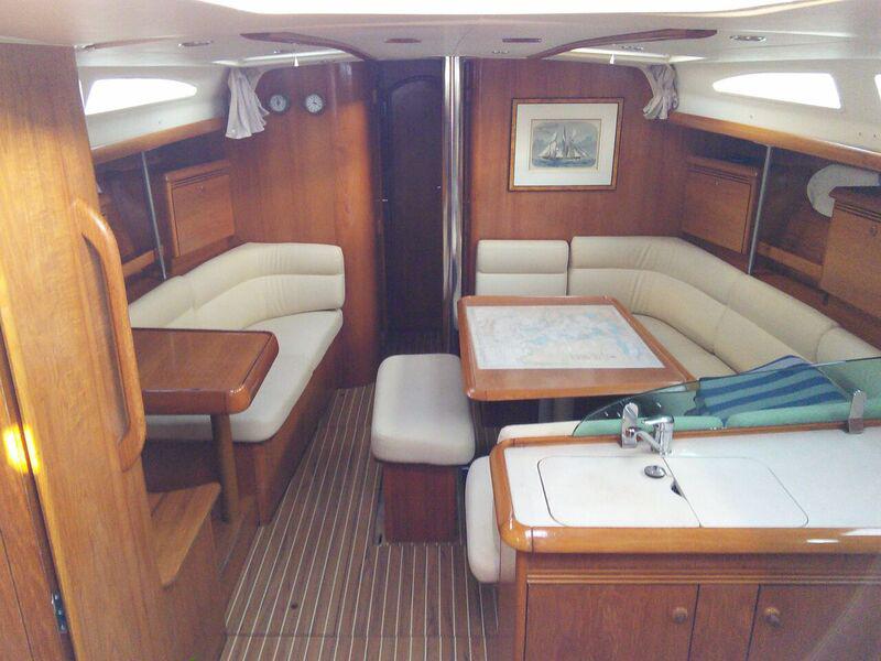 Book yachts online - sailboat - Sun Odyssey 43 - Veni I - rent