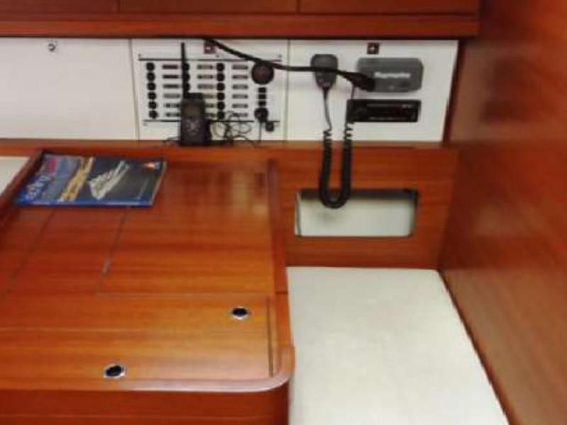 Book yachts online - sailboat - Dufour 450 GL - Oscar Time - rent