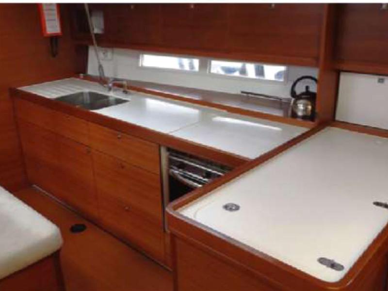 Book yachts online - sailboat - Dufour 450 GL - Oscar Time - rent