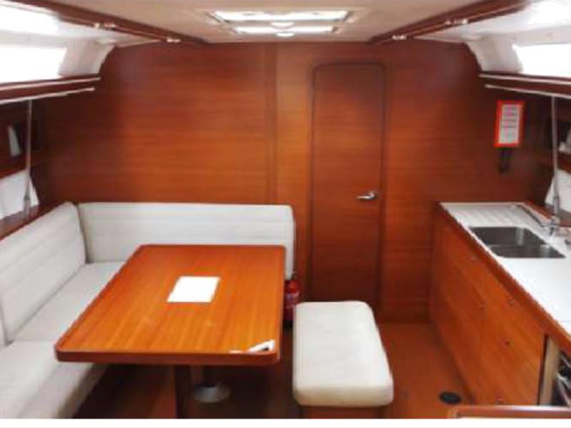 Book yachts online - sailboat - Dufour 450 GL - Oscar Time - rent