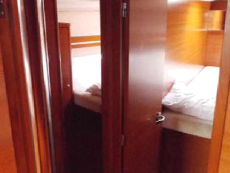 Book yachts online - sailboat - Dufour 450 GL - Oscar Time - rent