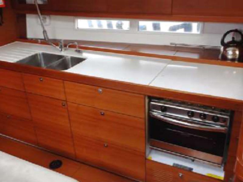 Book yachts online - sailboat - Dufour 450 GL - Oscar Time - rent