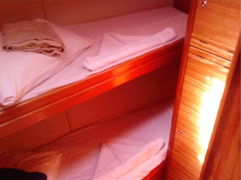 Book yachts online - sailboat - Bavaria 46 Cruiser - Chloe - rent