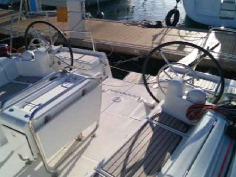 Book yachts online - sailboat - Sun Odyssey 439 - Harry the Viking - rent