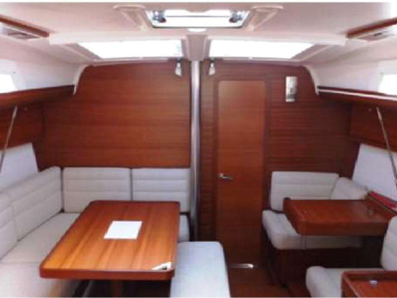 Book yachts online - sailboat - Dufour 410 Grand Large-1 - Balthazar King - rent