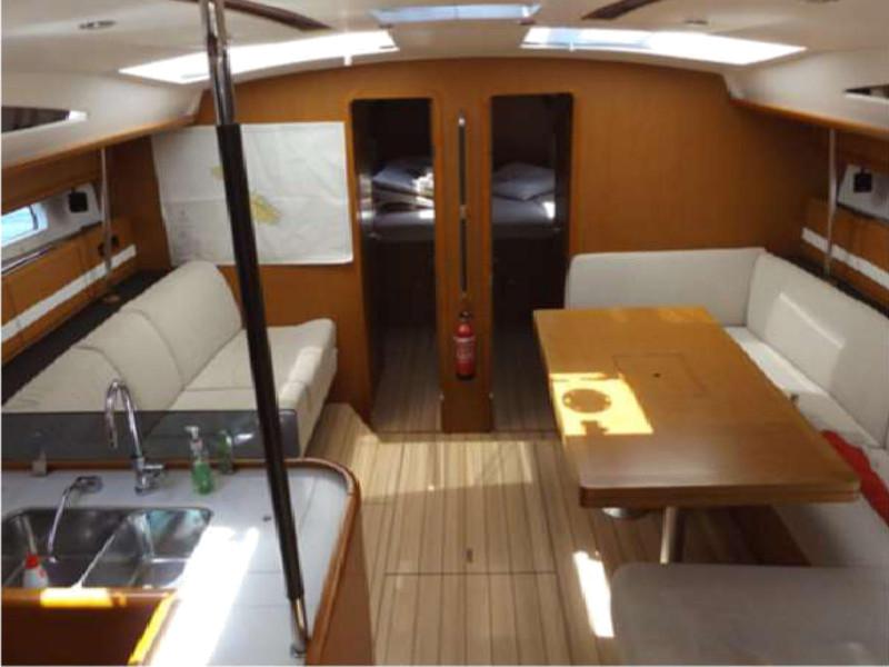 Book yachts online - sailboat - Jeanneau 53 - Big Fella Thanks - rent