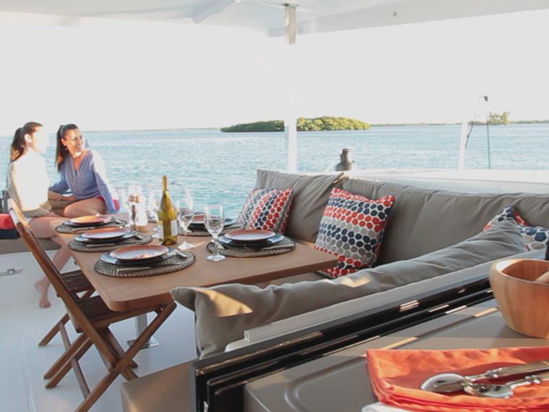 Book yachts online - catamaran - Lucia 40 - Summer Sun - rent