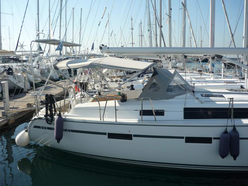Book yachts online - sailboat - Bavaria 41 Cruiser - Erato - rent