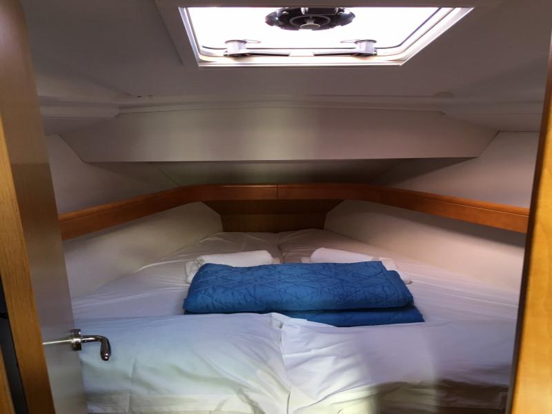 Book yachts online - sailboat - Sun Odyssey 36i - Rebecca - rent