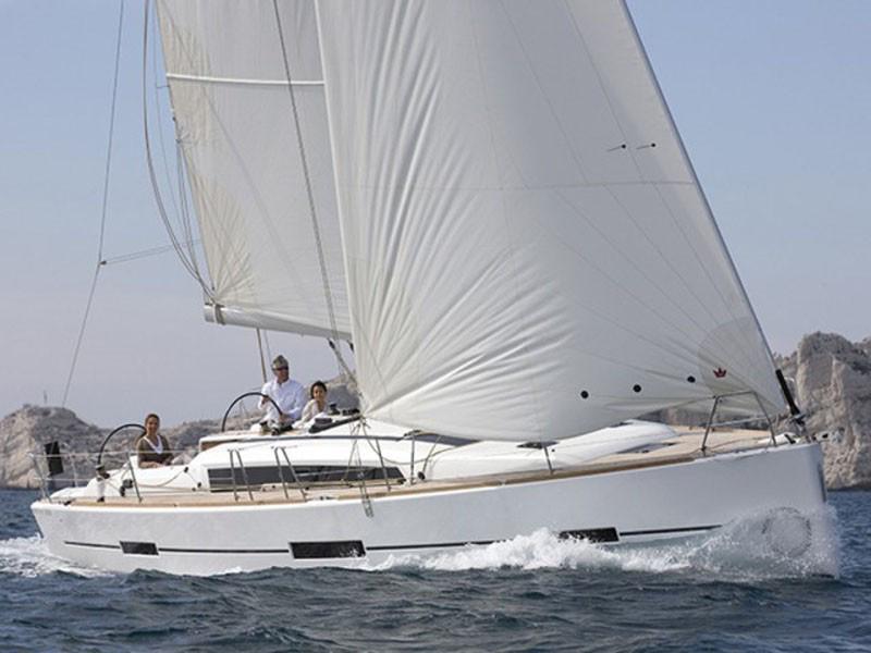 Book yachts online - sailboat - Dufour 412 Grand Large - Iliana - rent