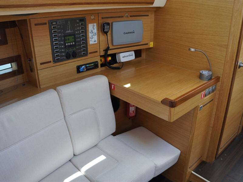 Book yachts online - sailboat - Elan 394 impression - Thalia - rent