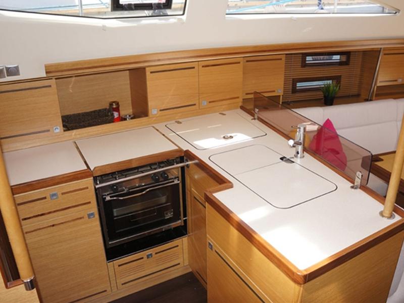 Book yachts online - sailboat - Elan 394 impression - Thalia - rent
