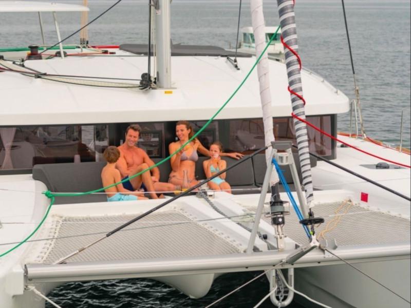 Book yachts online - catamaran - Lagoon 450 Sport - Salty Love - rent