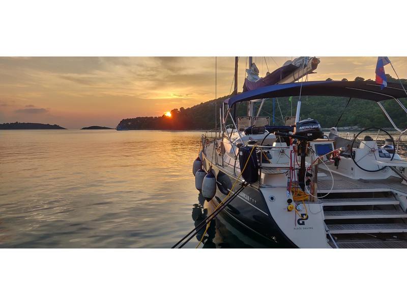 Book yachts online - sailboat - Elan Impression 514 - Cesarica III - rent